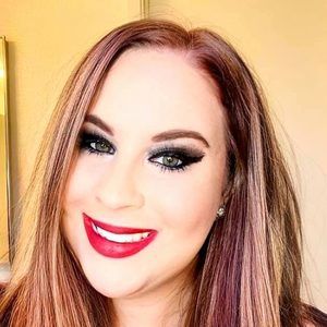 Meet your Posher, Candace